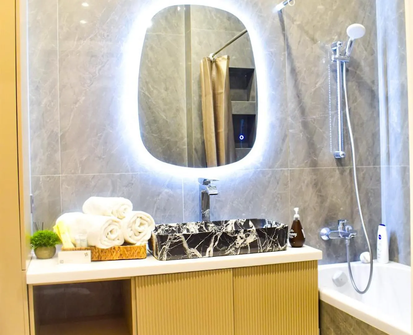 Комфорт Сити Almaty Apartment